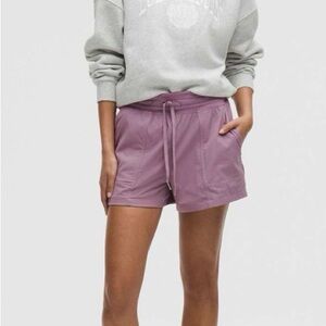 🎉Lululemon Athletica Women's Dance Studio High Rise Shorts in Lavender!